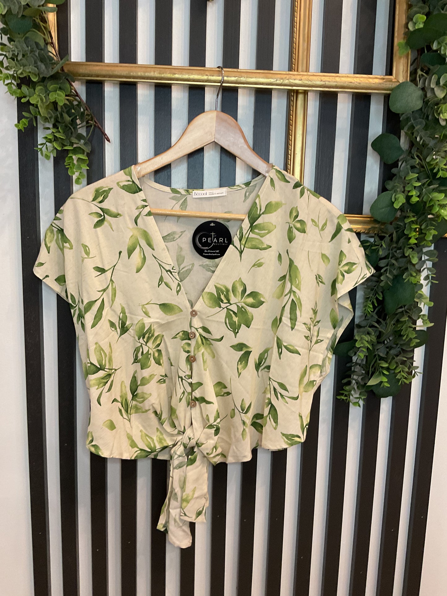 Breezy Floral Crop