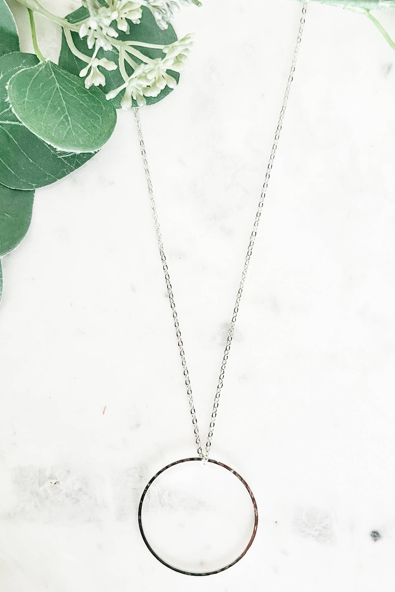Silver Rnd. Pendant Neck.