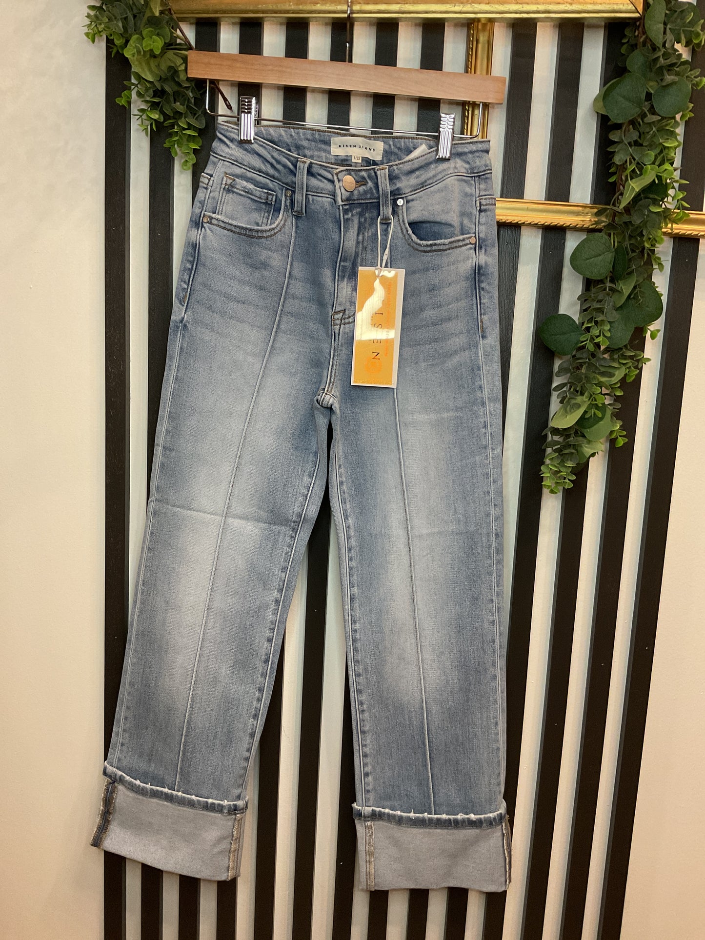 Wide Cuffed Jeans